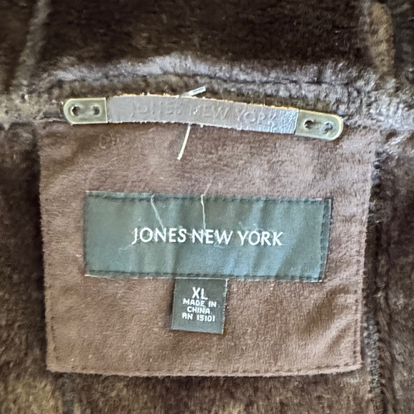 Jones New York Chocolate Brown Faux Shearling Fur Lined Coat with Hood Like New! - Picture 6 of 10